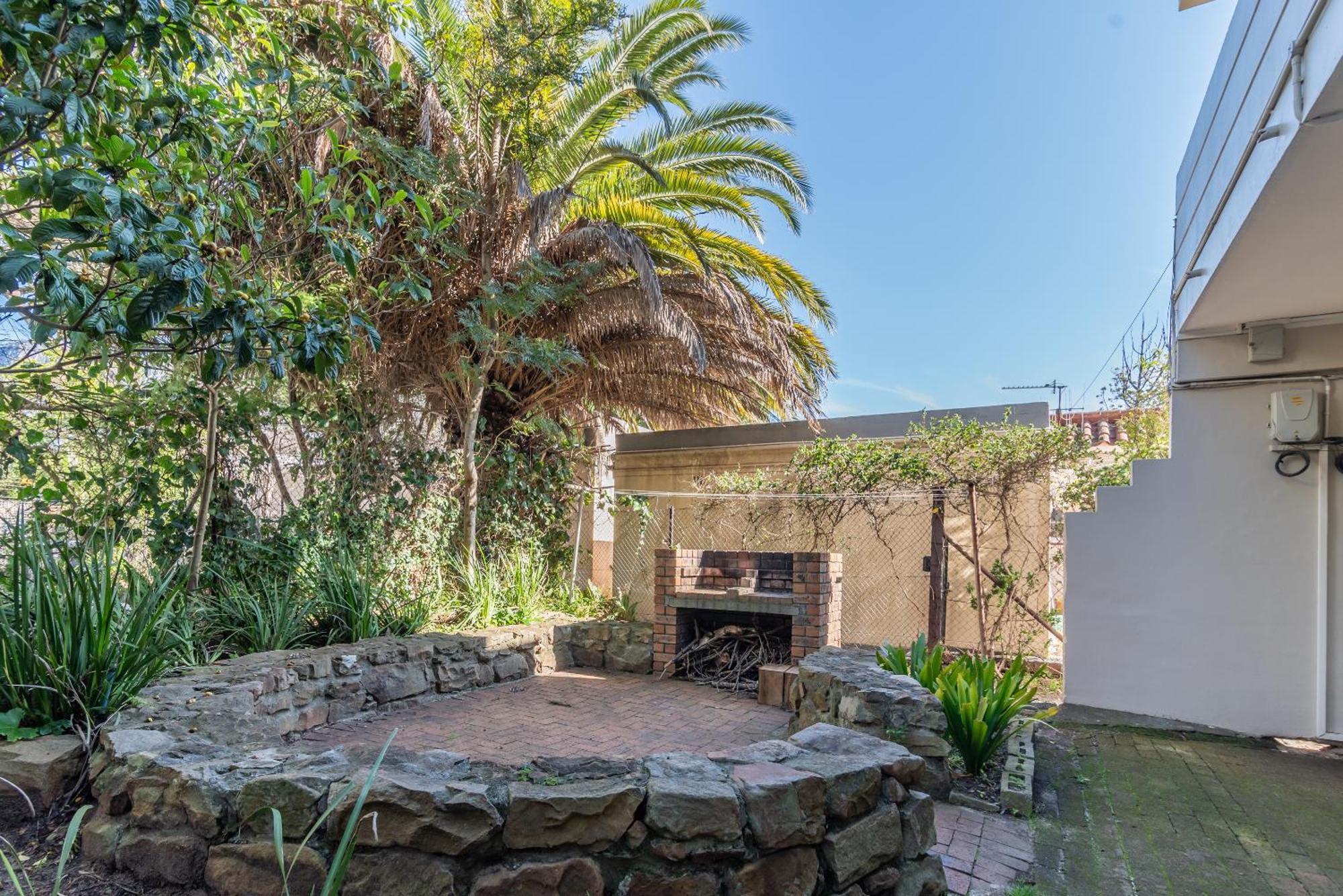 Secure And Modern 2bed Ground Floor In Cape Towns Charming Rondebosch